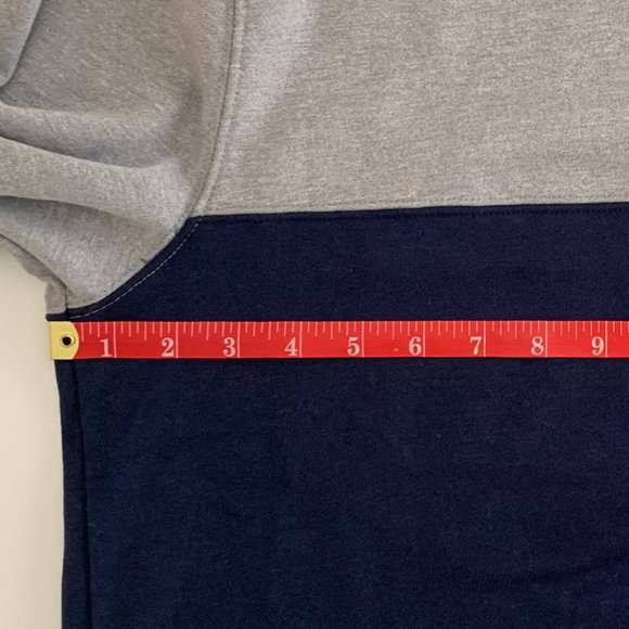 EUC Izod Advantage Performance Stretch Men's Sweatshirt Size Medium Blue/Gray - Picture 7 of 12